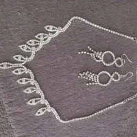 گردنبند و گوشواره