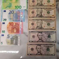 اسکناس دلار و یورو