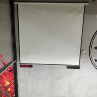 ویدئو پرژکتور پاناسونیک و پرده برقی ۳*۳|تلویزیون و پروژکتور|اصفهان, خانه اصفهان|دیوار