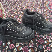 دوتا کفش نونو
