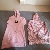 تعدادی لباس در حد نو