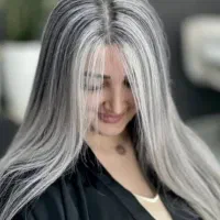 استخدام همکار خانم لاین رنگ و لایت مشتری از سالن