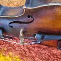 ویولن انتیک با قدمت حدود۱۳۰ساله کاملا سالم