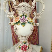 گلدان چینی مجسمه دیوار کوب کنارسالنی