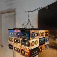 لوستر دست ساز از نوار کاست