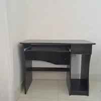 میز کامپیوتر و لپتاپ
