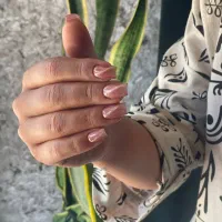 خدمات زیبایی ناخن
