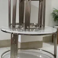 میز عسلی، جلو مبلی