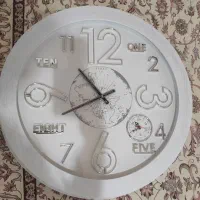 ساعت دیواری کاملا نو
