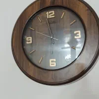 ساعت دیواری