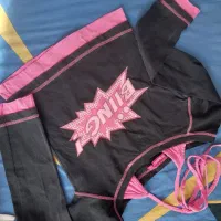 لباس دخترانه|لباس|پردیس, فاز ۳|دیوار