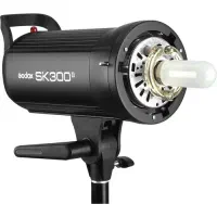 کیت فلاش نورپردازی Godox SK300 ii|دوربین عکاسی و فیلم‌برداری|تهران, زعفرانیه|دیوار