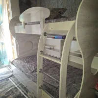 تخت دو طبقه