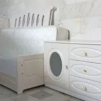 تخت و کمد بچه و بخاری