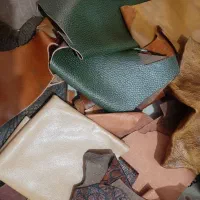 چرم ابزار چرم وسایل چرم همگی باهم تخفیف حسابی