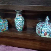 شکلات خوری و گلدان گل مرغی ژاپن