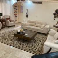 مبل و میز ناهارخوری