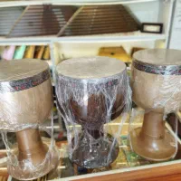 تمبک مُهر صمدشیرانی در فروشگاه دنیای هنر لاهیجان