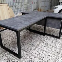 میز پایه فلزی مدرن