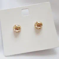 گوشواره میخی تکی نگین دار طلایی|بدلیجات|اراک, |دیوار