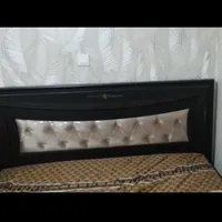 تخت دو نفره با تشک به همراه روتختی نو