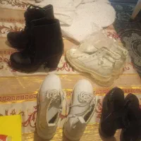 بوت و پوتین زنانه سفید مشکی