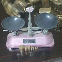 ترازو عتیقه