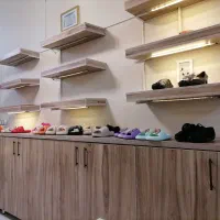 دکور مغازه، ویترین مغازه، پیشخوان، قفسه فروشگاهی|فروشگاه و مغازه|اندیشه, اندیشه فاز ۳|دیوار