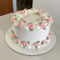 کیک خامه ای تخفیف ویژه روز مادر|خدمات پذیرایی، مراسم|میبد, |دیوار