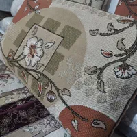دوجفت پشتی کرم در حد وکم کار کرده و یک جفت قرمز