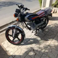 موتورلیفان200