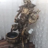 مجسمه آب نما