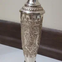 آینه و شمعدان نقره نما