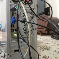 یک دستگاه رایانه