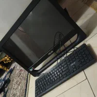 مانیتور و کیبورد