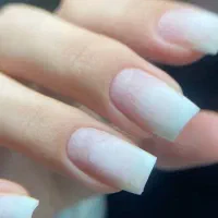 کاشت ناخن تخفیف ویژه