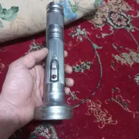 چراغ قوه  قدیمی، باطری خور