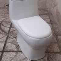 توالت فرنگی کاملا سالم وتمیز