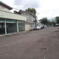 مغازه ۷۰ متری با دو درب و محوطه باز با درب مستقل|اجارهٔ مغازه و غرفه|رشت, کوی امام رضا|دیوار