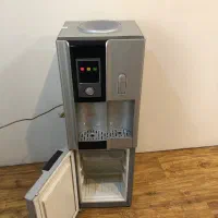 ابسردکن و ابجوش کن ، یخچال دار ایستکول