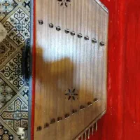 یک عدد سنتور و یک عدد سه تار موسیقی|سازهای سنتی|اصفهان, قائمیه|دیوار