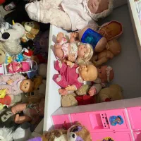 عروسک و اسباب بازی