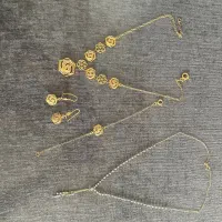 نیم ست و زنجیر ظریف دخترانه