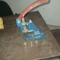 دکمه زن سالم|لوازم خیاطی و بافتنی|خشکبیجار, |دیوار