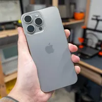 اپل iPhone 15 Pro Max با حافظهٔ ۲۵۶ گیگابایت
