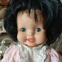 عروسک قدیمی استخوانی