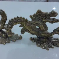 مجسمه برنزی اژدها