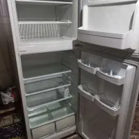 یخچال فریزر در حد نو تمیز بدون برفک