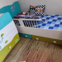 سرویس اتاق بچه در حد نو|تخت و سرویس خواب|قدس, شهر‌قدس|دیوار