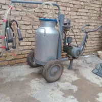 دستگاه شیردوش